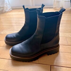 Sam Edelman Laguna Chelsea Boot 7.5